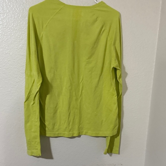 Figs Neon Green Long Sleeve Shirt thermal stretch seamless XL - Picture 4 of 7